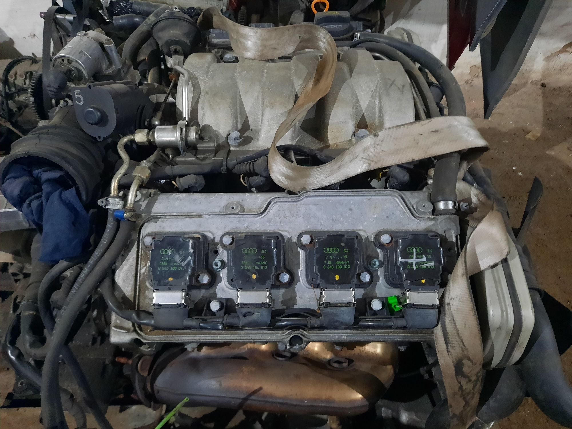 Двигатель в сборе AEW 3,7
