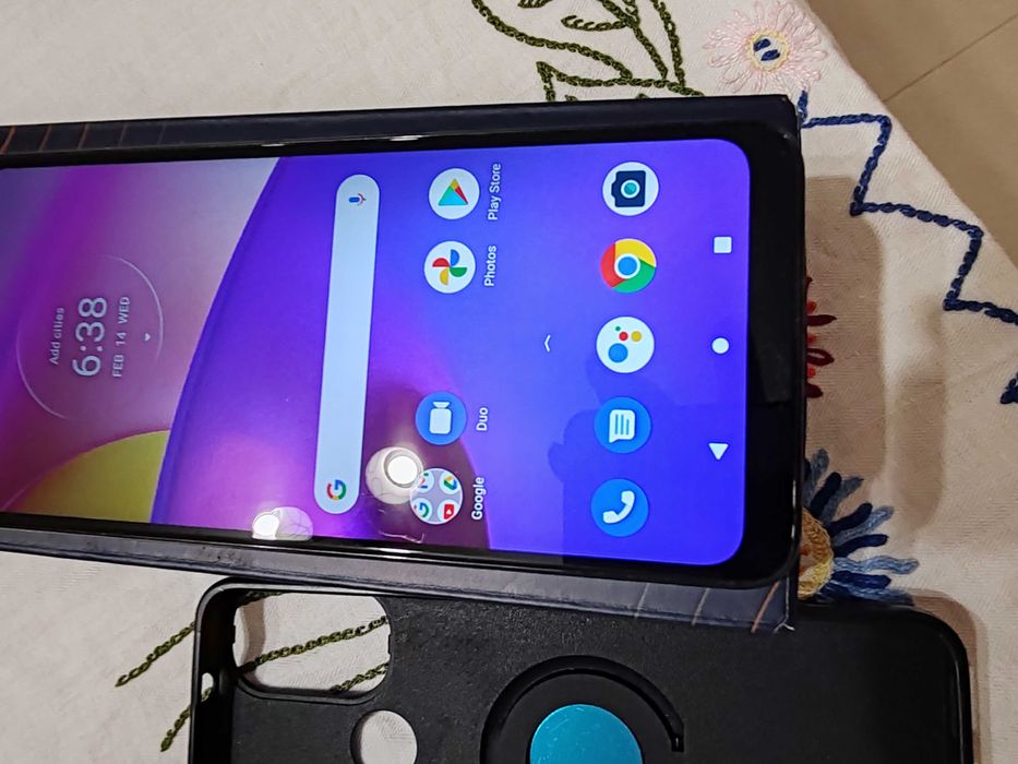 Телефон Моторола Е40