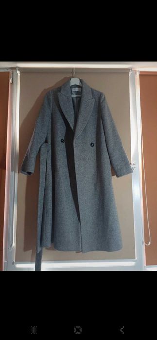 Vand palton Xs, merge si la S