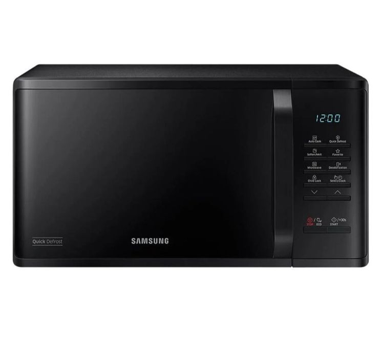 Cuptor cu microunde in stare buna