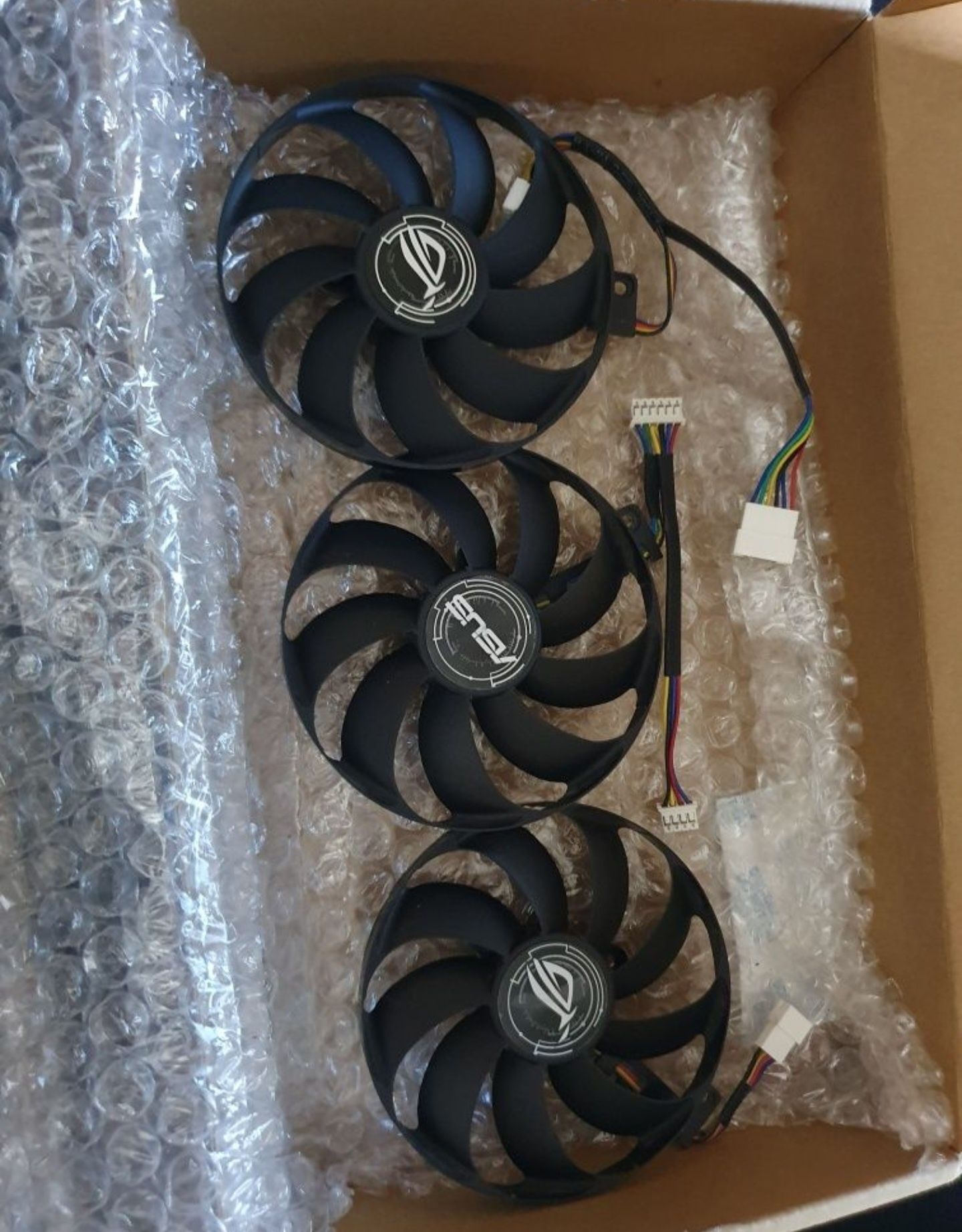 Vând placa video rx 5700xt oc