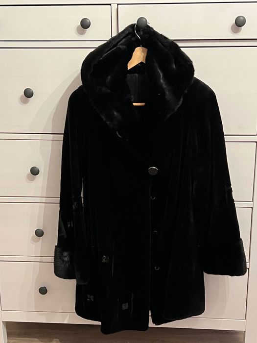 Норковая шуба с капюшоном и Swarovski, отличное состояние