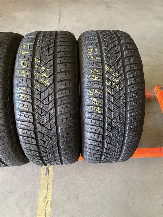 Anvelope iarna 245/40/19 Pirelli Sottozero 3 RFT 245 40 19 R19