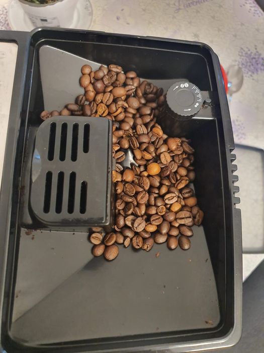 Espressor automat De'Longhi Magnifica S 1450W, 15 bar, 1.8 l