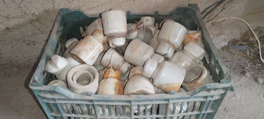 Изолятор для столба