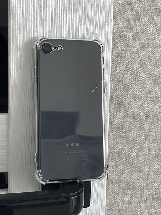 Продается Iphone 7