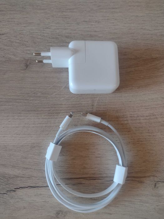 Apple 30w type C зарядно А2164