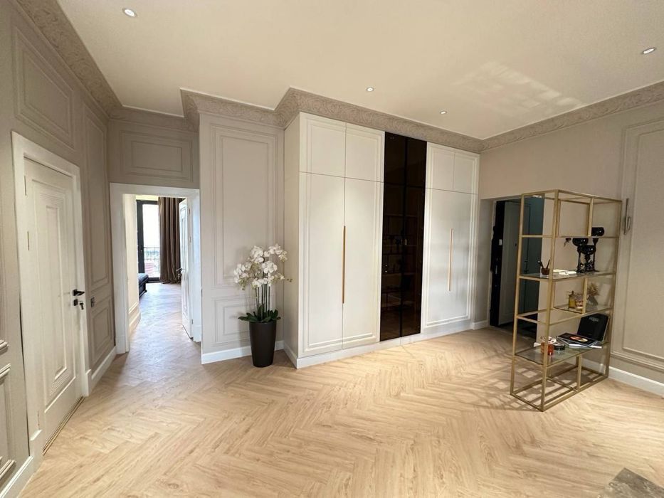 Продается квартира Жк Мухташам 3 комнатная