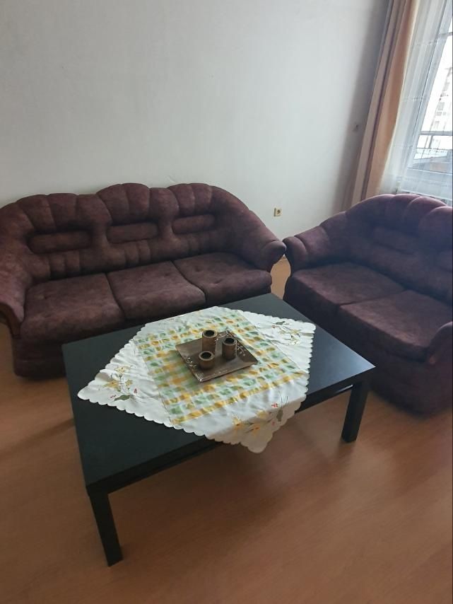 Разтегателен диван