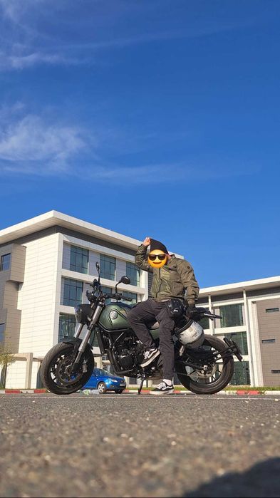 Casca motocicleta.