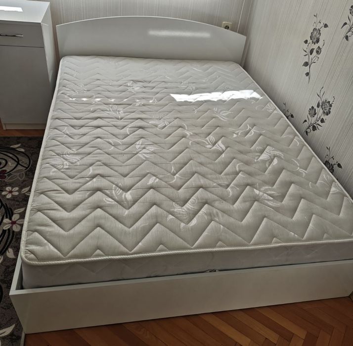 Легло с матрак - размер 190/140