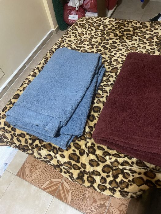 Vand 2 pături  pufoase noi