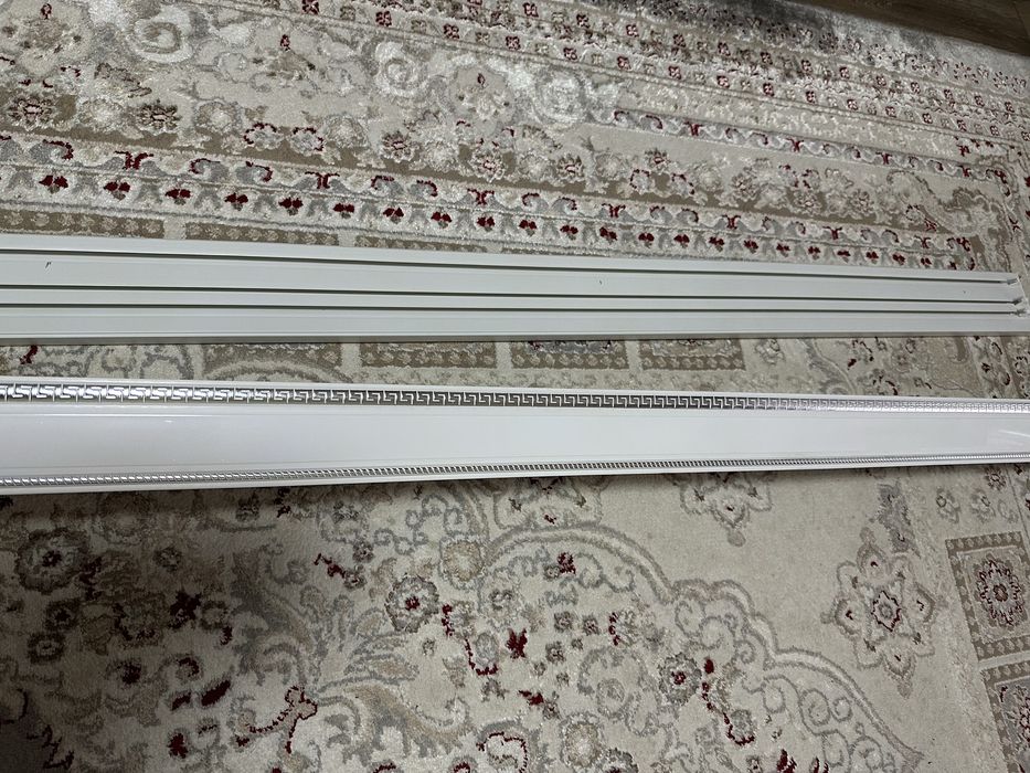 Потолочный карниз