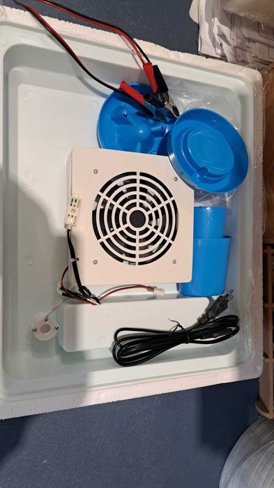 Автоматичен инкубатор, Люпилня MS-36 яйца (12V/220V)