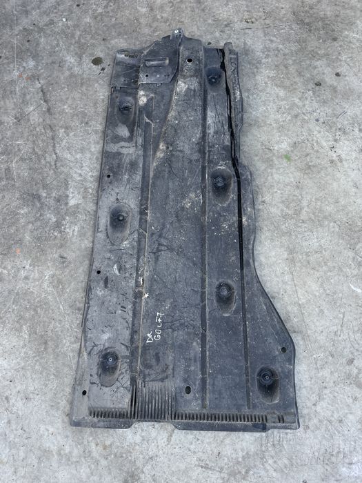 scut lateral dreapta volkswagen golf 7 2.0 motorina 2015