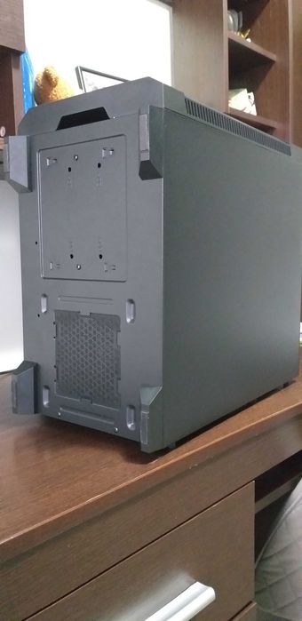 Carcasa ALPHAGEAR Monarch RGB black