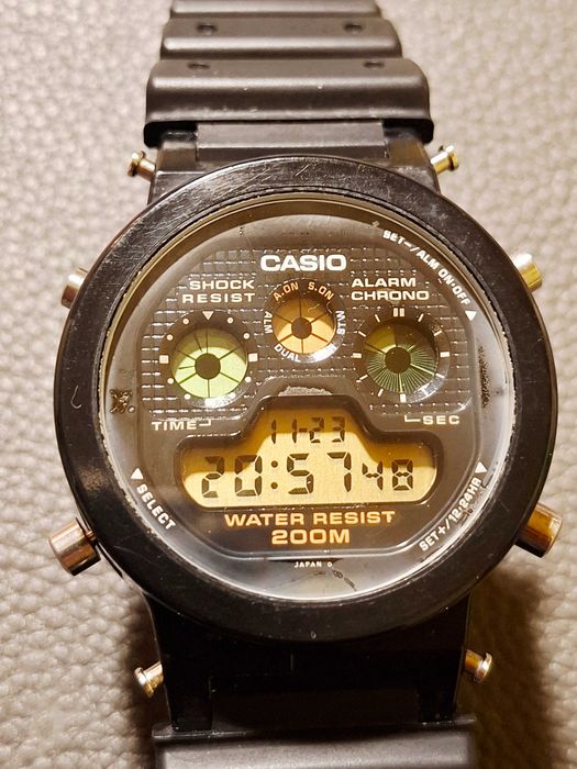 Vintage Casio DW-5900 mod 914 Japan chrono