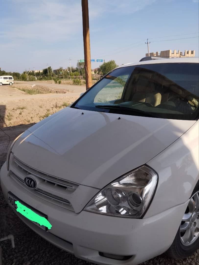 KIA GRAND CARNIVAL (narxi galishiladi)