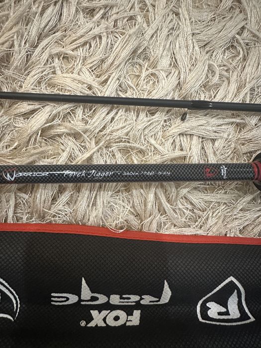 Lanseta spining Fox Rage Warrior 2.40m/5-21g - Black Friday