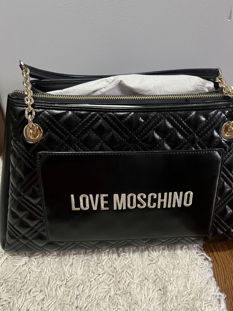 geanta love moschino