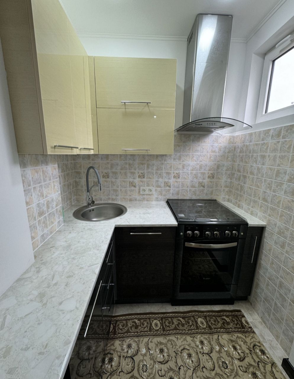 Бий Буз-1 Стат управление. 3/4/4. 74м²  77 серия
