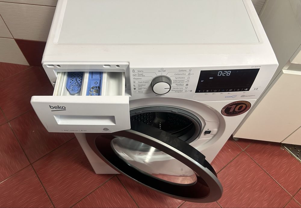 Masina de spalat rufe Beko frontala 9 kg