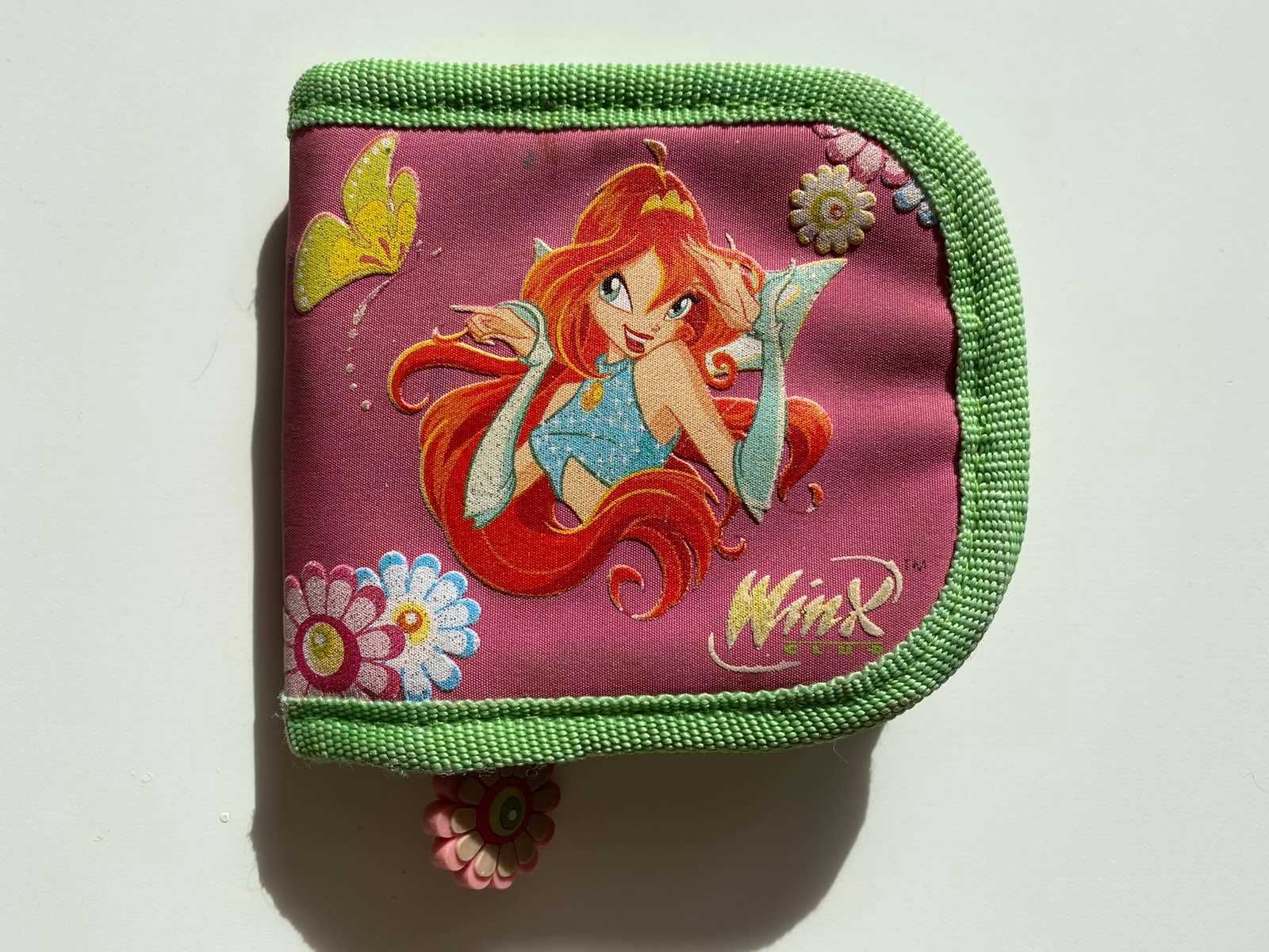 Детски чанти, раница и несесери Winx Club - Клуб Уинкс