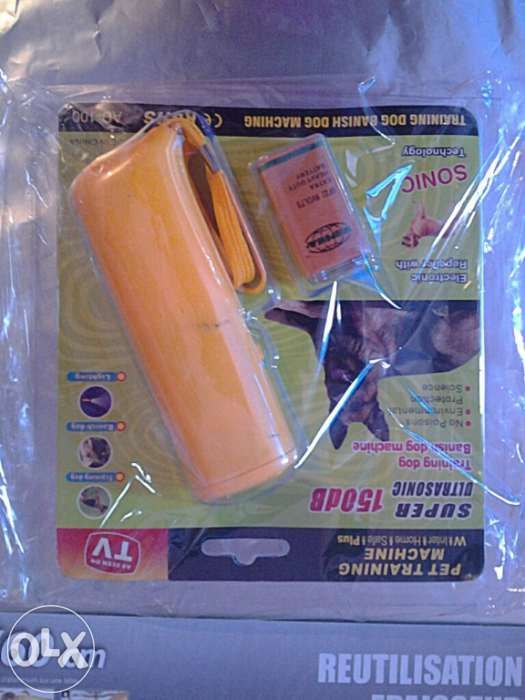 Aparat cu ultrasunete pentru alungat caini