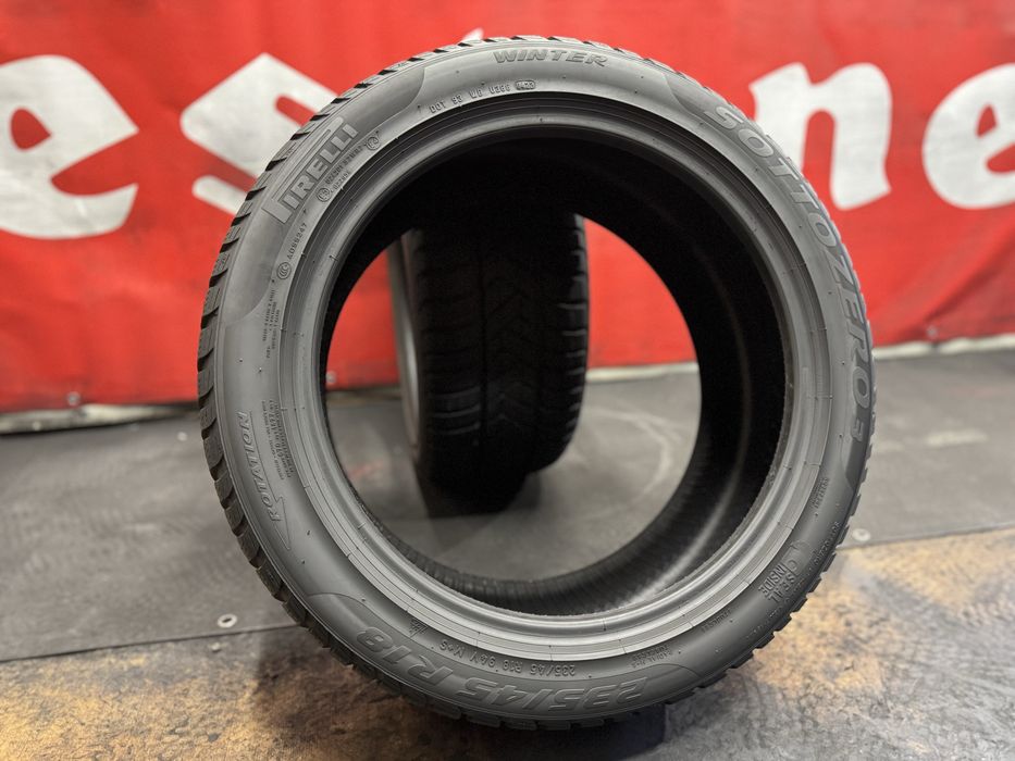 235 45 18, Зимни гуми, Pirelli SottoZero3, 2 броя