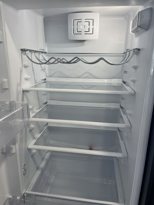 Хладилник Икеа за вграждане, Tinad 550, с близо 2г гаранция