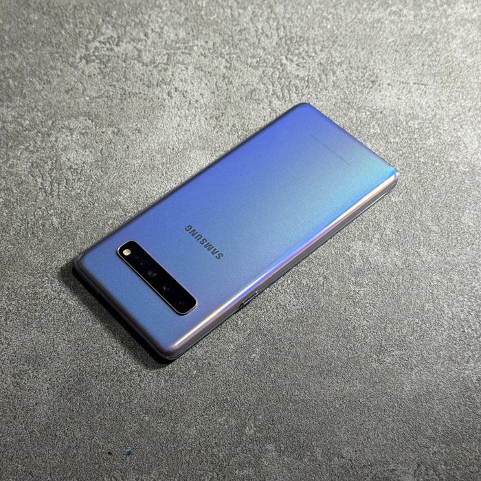Samsung S10 5g sotiladi dastavka bor