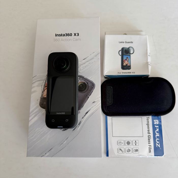 Екшън камера Insta 360 X3 + Аксесоари, Гаранция