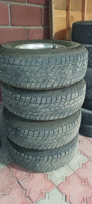 Продам диски с резиной