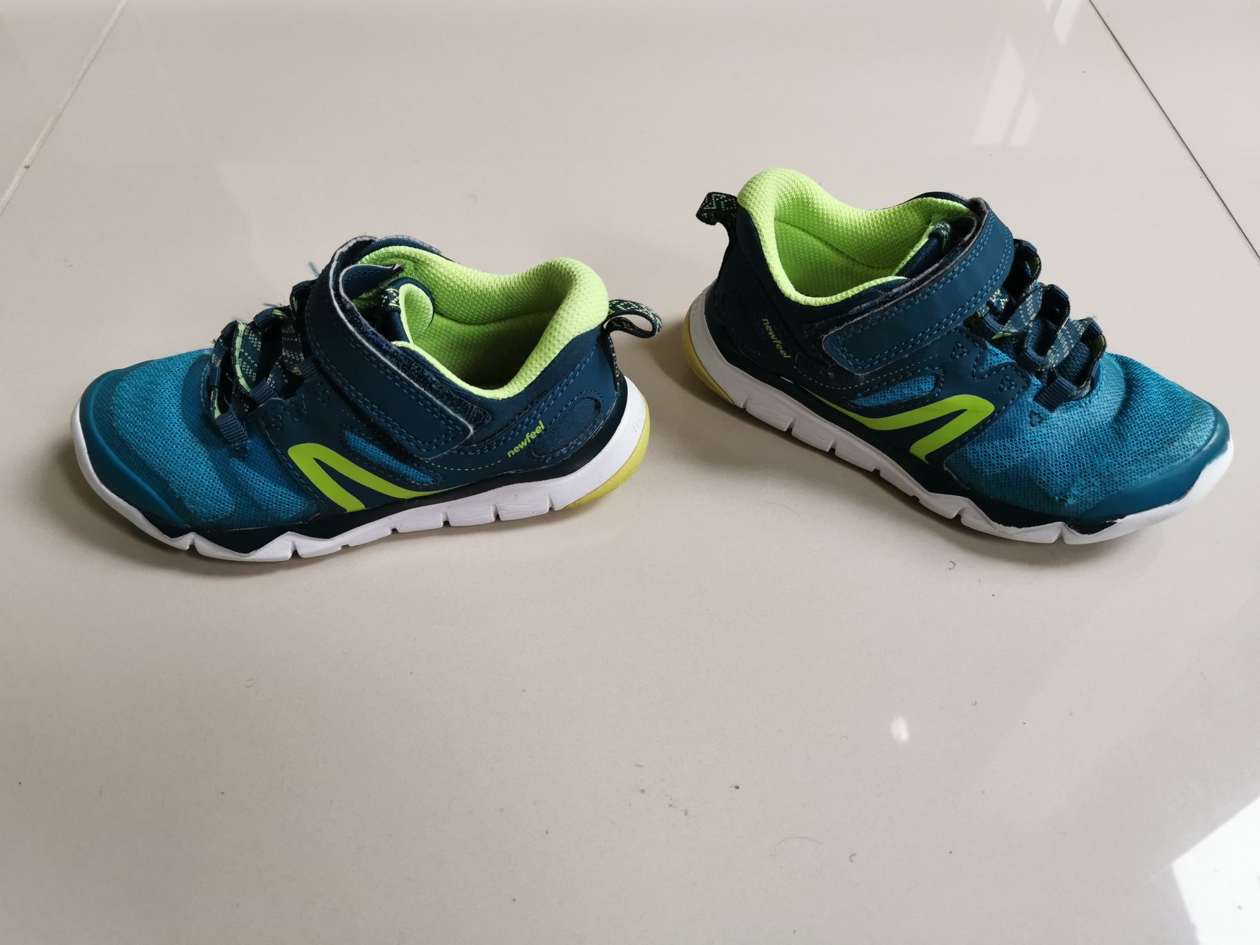 Adidasi Newfeel Decathlon