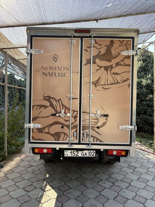 Оракал оклейка машин алматы