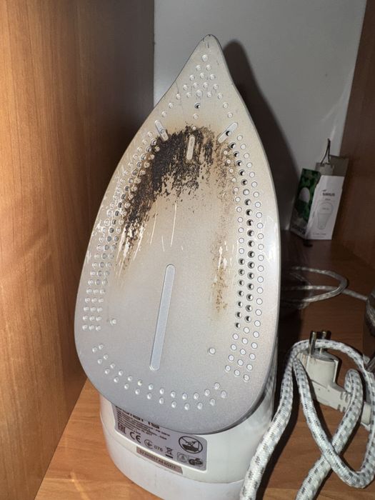 Утюг Polaris рабочий, с паром