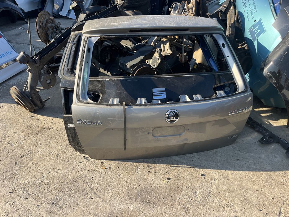 2 броя багажна врата Skoda Octavia 3 2012-