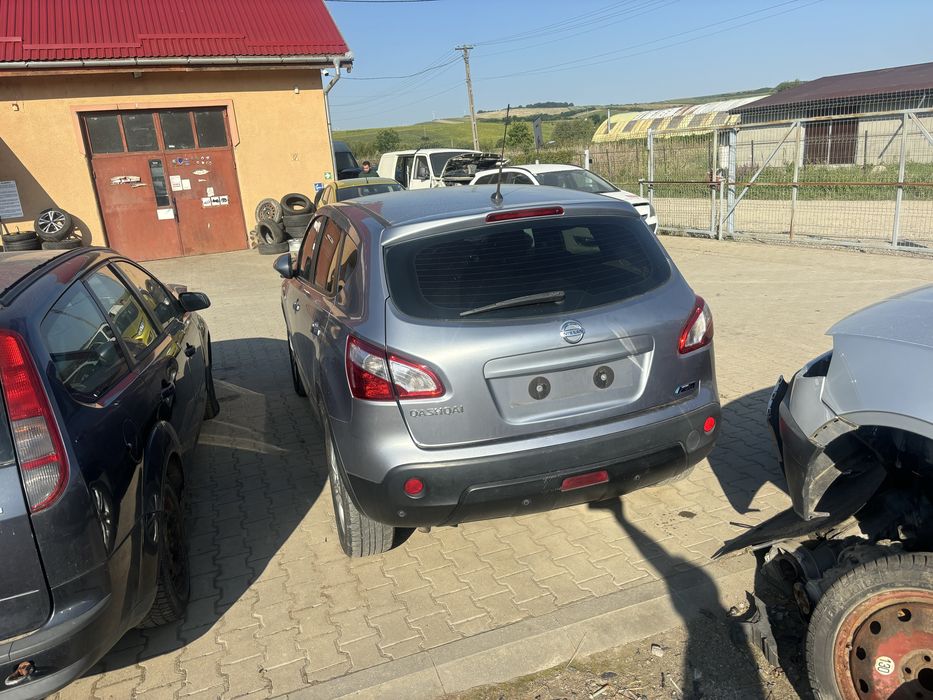 Nu gaseai bara capota far Nissan Qashqai j10 facelift acum o avem pe s