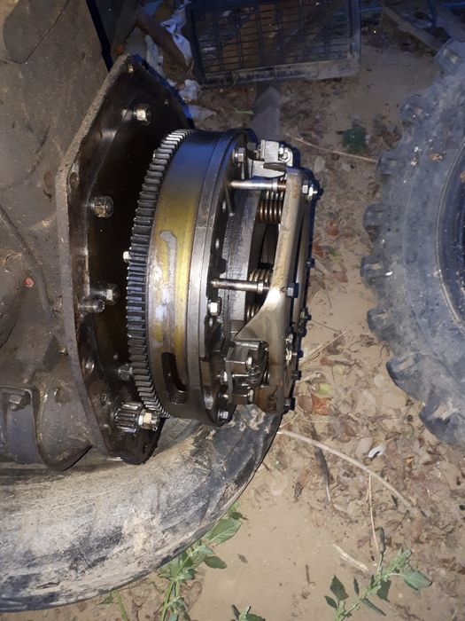 Piese tractor Fiat 513 ,615  ambreaj