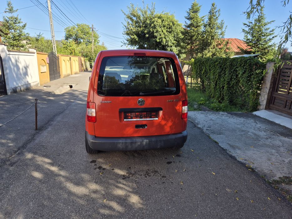 Vând Wv Caddy 1,9 TDI 105 CP //imp Germania//