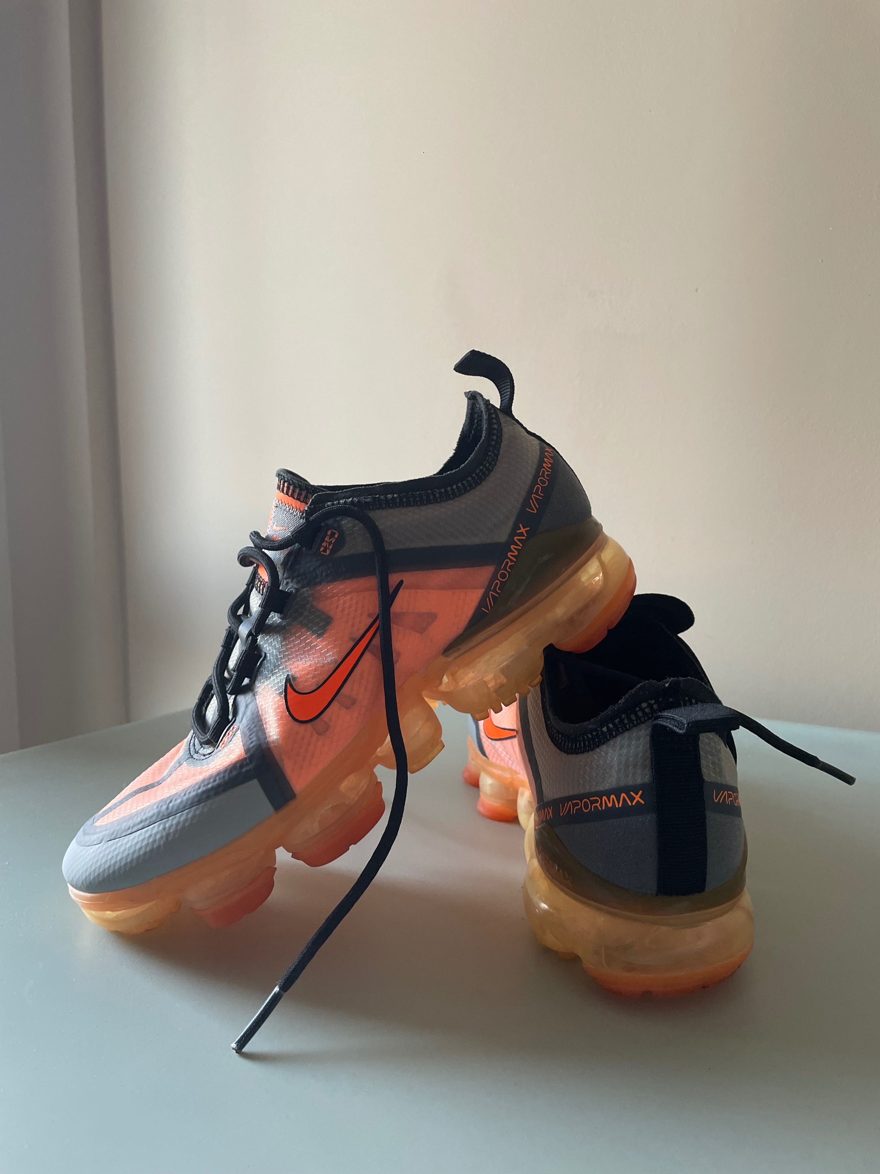 Обувки Nike Vapormax
