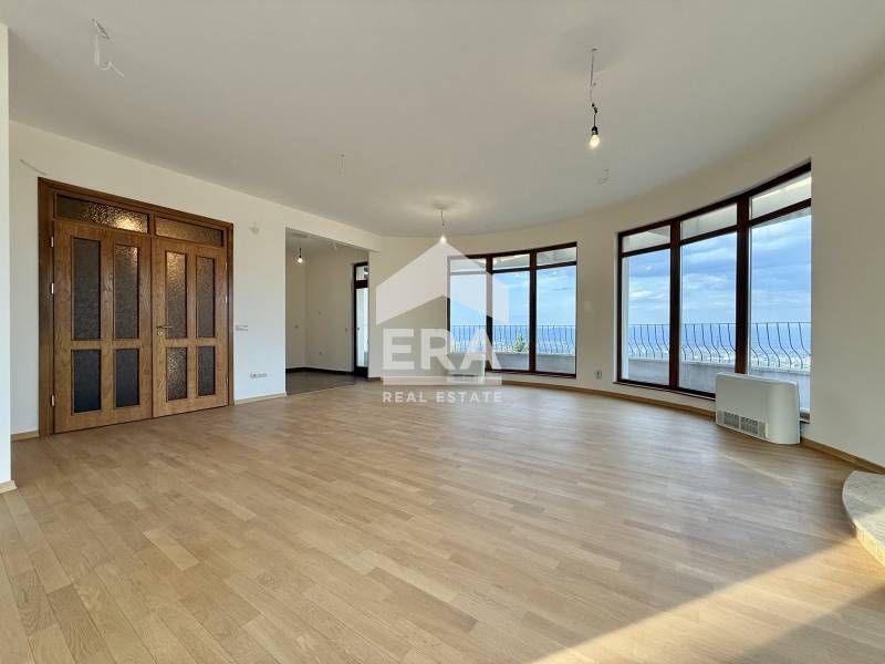 Многофамилна жилищна сграда с панорамни гледки в кв. Симеоново