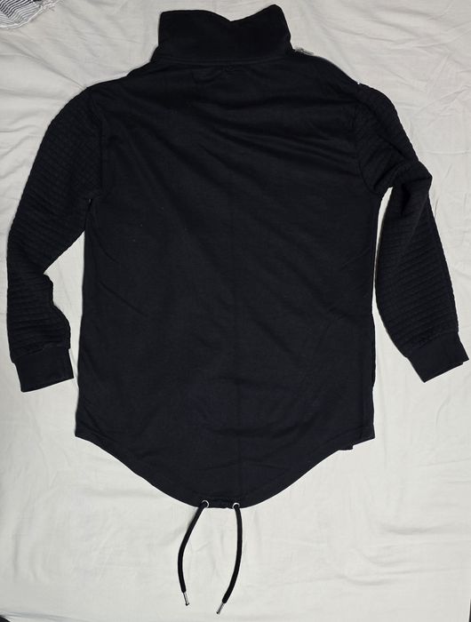 Hanorac asimetric marime XL