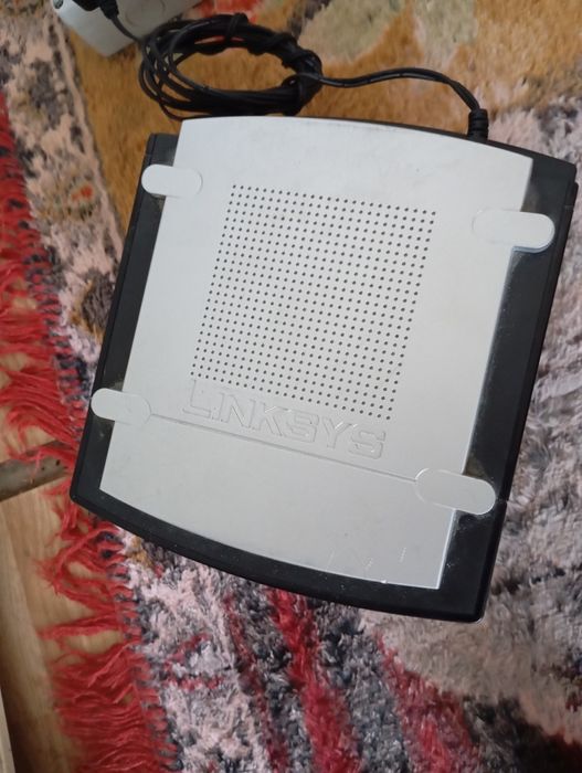 Linksys nes cu loc 2 harduri