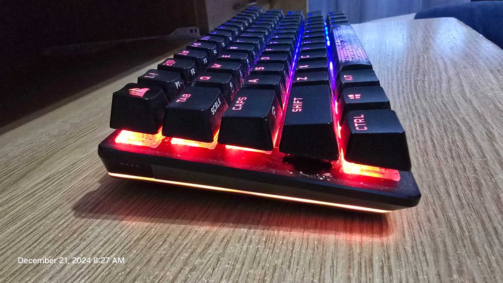 Tastatura gaming mecanica Corsair K70 RGB Pro Mini Wireless