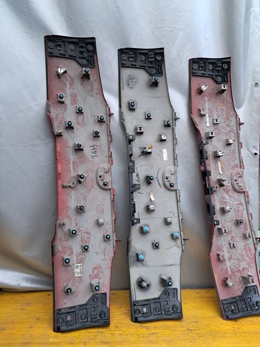 Лайсна панел задна врата  Mazda CX30