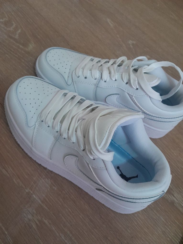 Nike Jorden karobka dakumentli yangi sotiladi