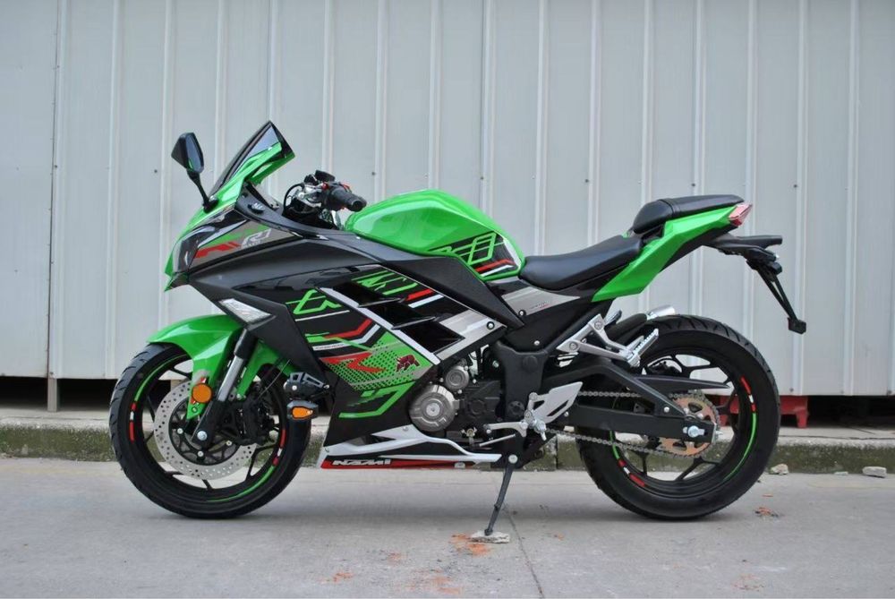 Kawasaki zx400 спорт байк