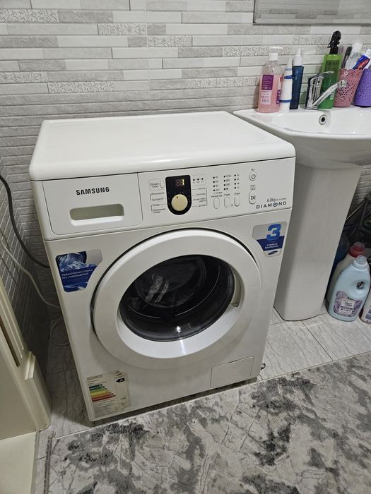 Продаётся стиральный машинка самсунг 6 кг рабочий
