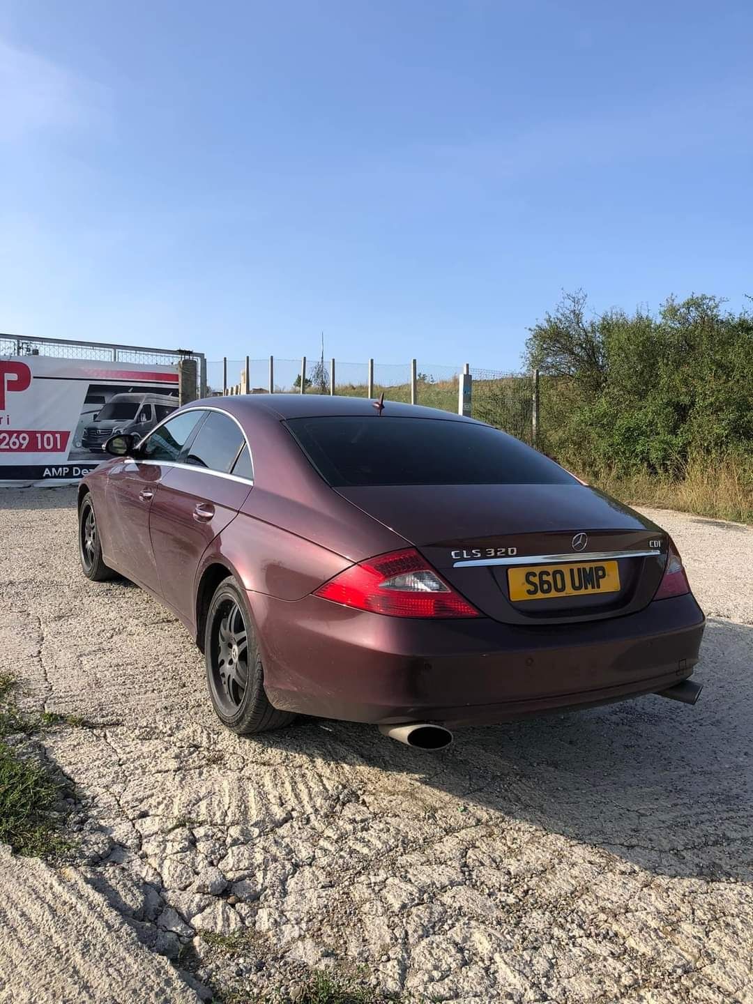 Dezmembrez Mercedes CLS 320